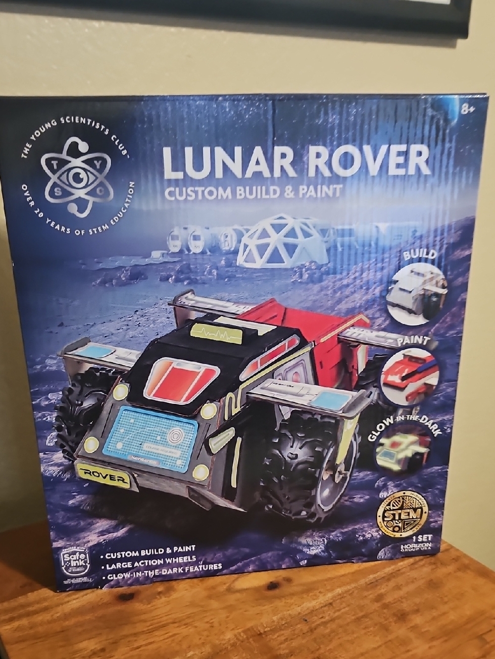 Lunar Rover Custom Build & Paint Kit - Black and Red
